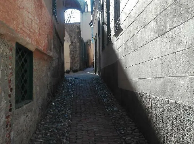 Al Chiostro * Genua